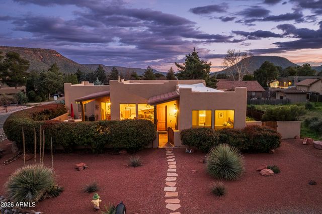 50 Navajo Road, Sedona, AZ 86351