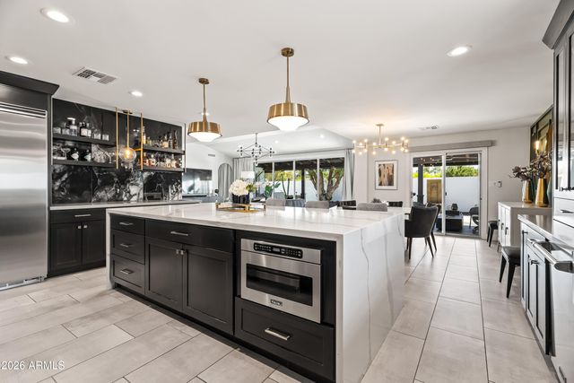 2531 E MARSHALL Avenue, Phoenix, AZ 85016