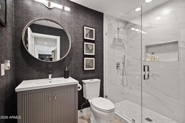 2531 E MARSHALL Avenue, Phoenix, AZ 85016