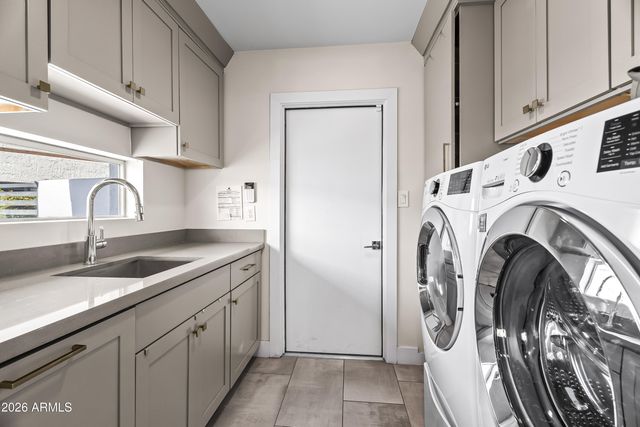 2531 E MARSHALL Avenue, Phoenix, AZ 85016