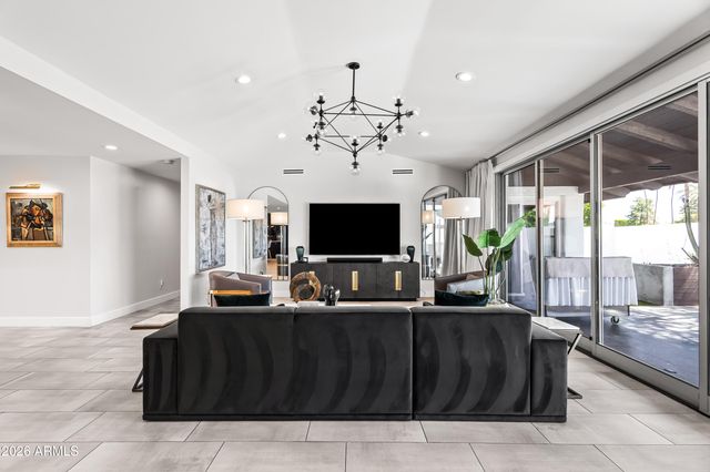 2531 E MARSHALL Avenue, Phoenix, AZ 85016