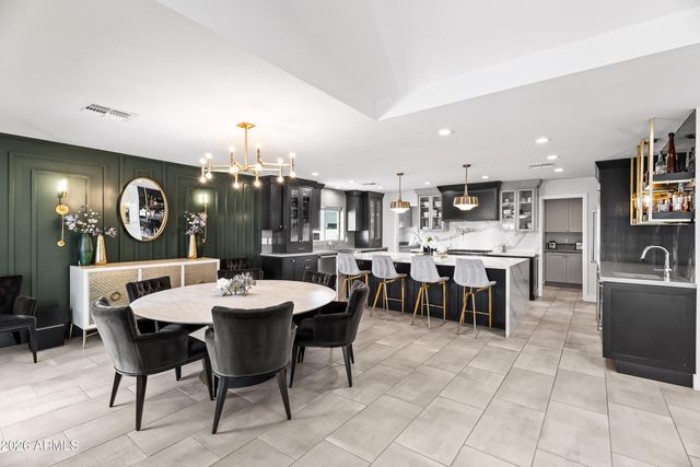 2531 E MARSHALL Avenue, Phoenix, AZ 85016