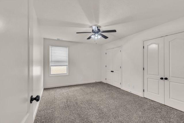 222 Ledina Ct, Clarksville, TN 37043