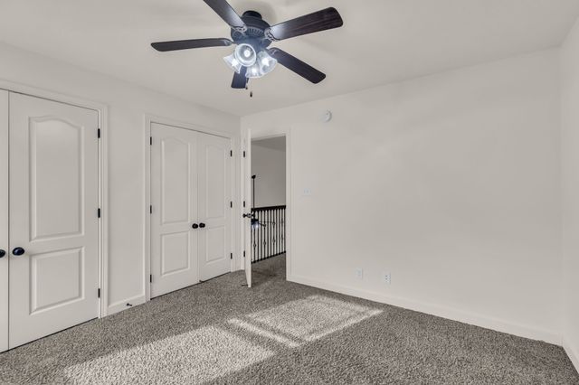 222 Ledina Ct, Clarksville, TN 37043