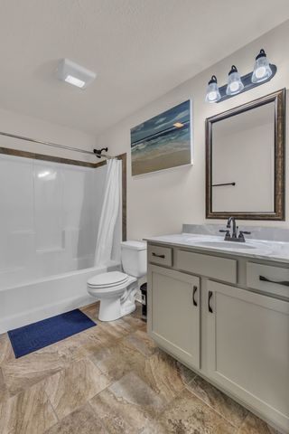 222 Ledina Ct, Clarksville, TN 37043