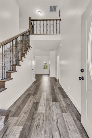 222 Ledina Ct, Clarksville, TN 37043