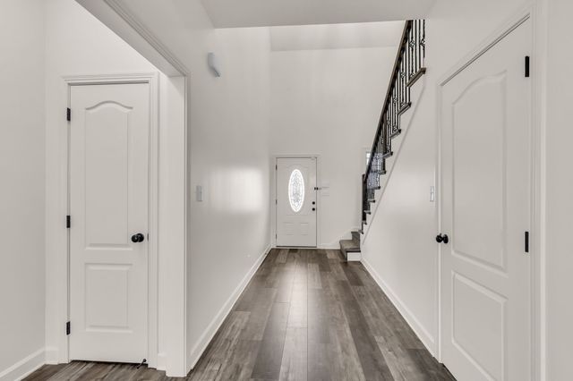 222 Ledina Ct, Clarksville, TN 37043