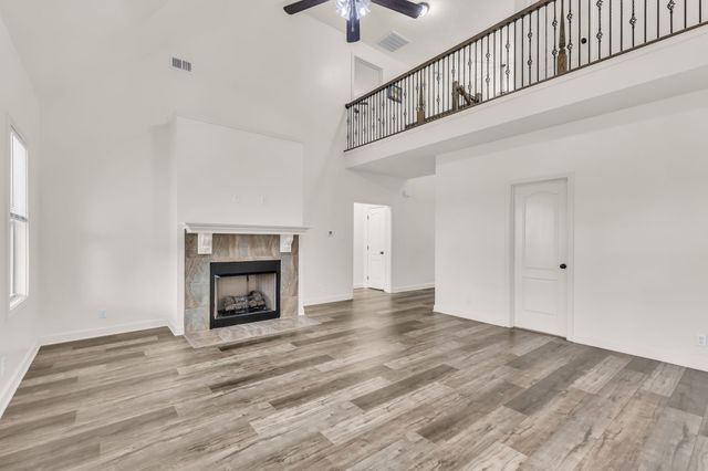 222 Ledina Ct, Clarksville, TN 37043