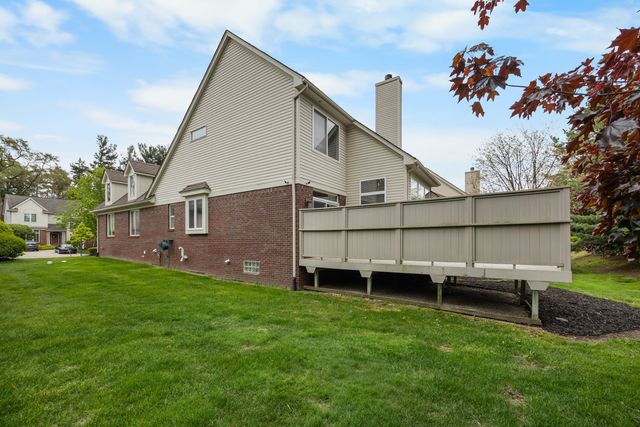 22273 Abington Drive, Farmington Hills, MI 48335