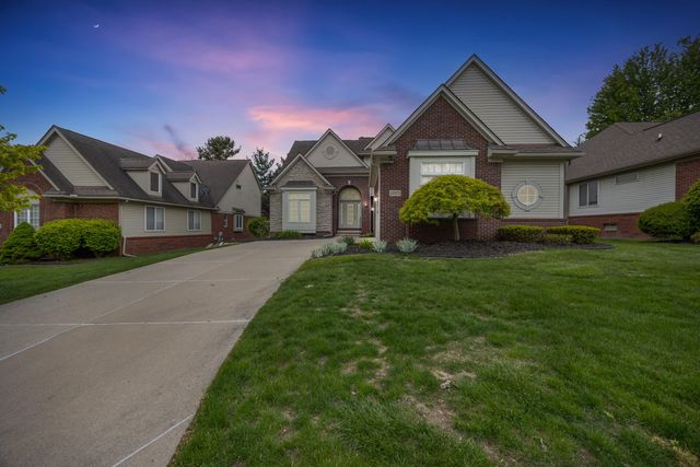 22273 Abington Drive, Farmington Hills, MI 48335