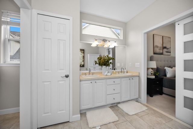 22273 Abington Drive, Farmington Hills, MI 48335