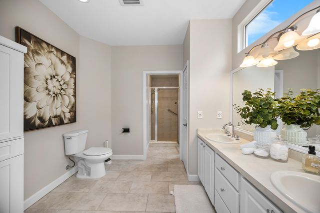 22273 Abington Drive, Farmington Hills, MI 48335