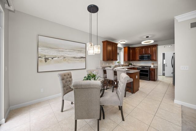 22273 Abington Drive, Farmington Hills, MI 48335