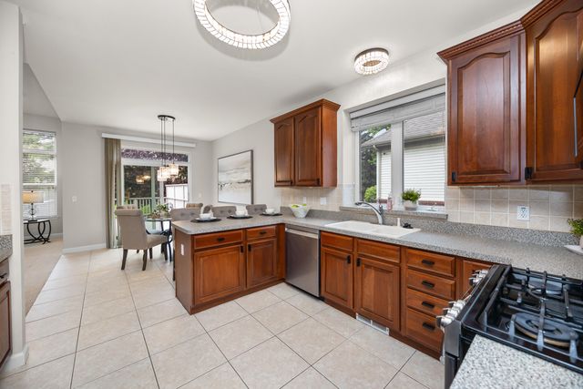 22273 Abington Drive, Farmington Hills, MI 48335