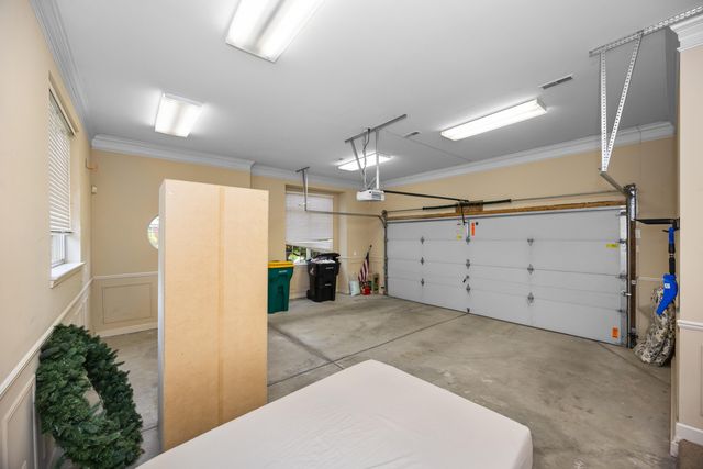 22273 Abington Drive, Farmington Hills, MI 48335