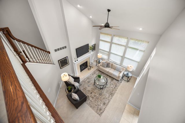 22273 Abington Drive, Farmington Hills, MI 48335