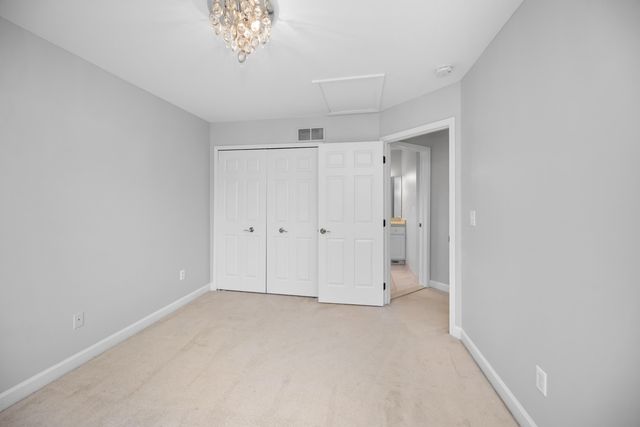 22273 Abington Drive, Farmington Hills, MI 48335