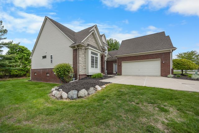 22273 Abington Drive, Farmington Hills, MI 48335