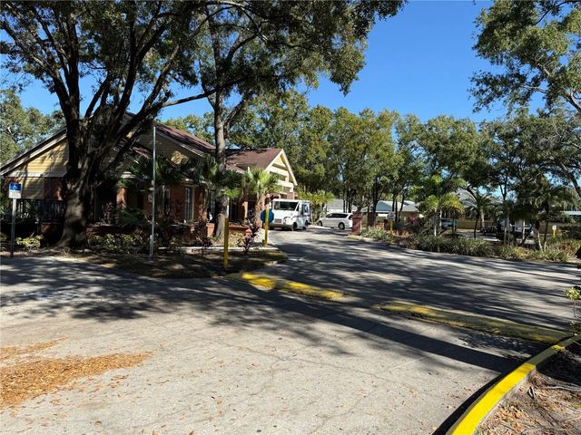 8641 FANCY FINCH DRIVE 201, Tampa, FL 33614