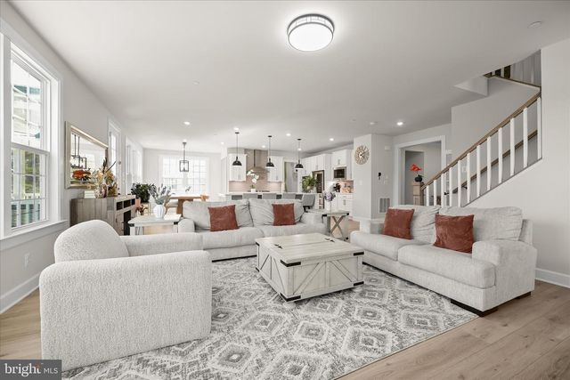 7936 LAWNDALE CIR, Columbia, MD 21044