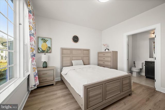 7936 LAWNDALE CIR, Columbia, MD 21044