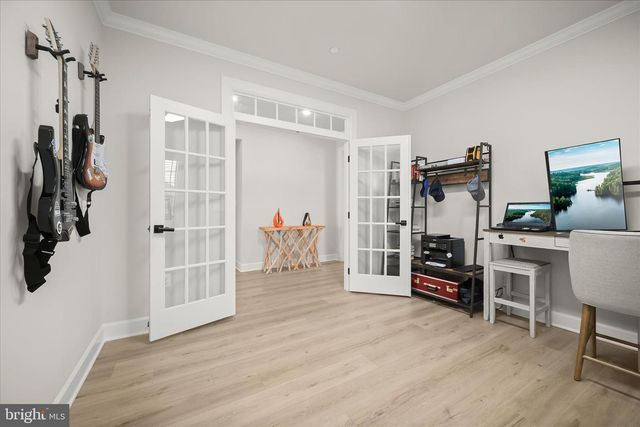 7936 LAWNDALE CIR, Columbia, MD 21044