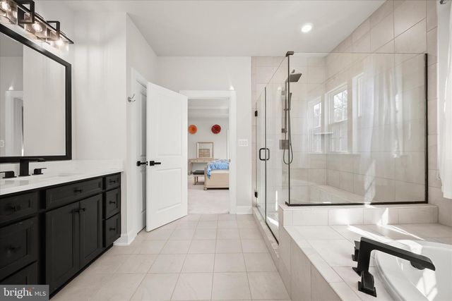 7936 LAWNDALE CIR, Columbia, MD 21044