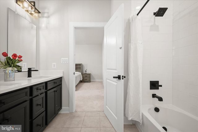 7936 LAWNDALE CIR, Columbia, MD 21044