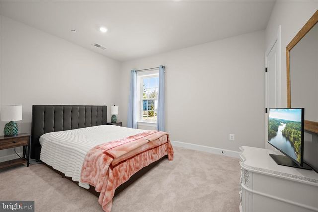 7936 LAWNDALE CIR, Columbia, MD 21044