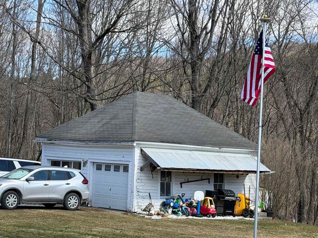 180 North Street, Middletown Springs, VT 05757