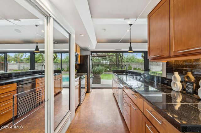 4324 E STANFORD Drive, Phoenix, AZ 85018