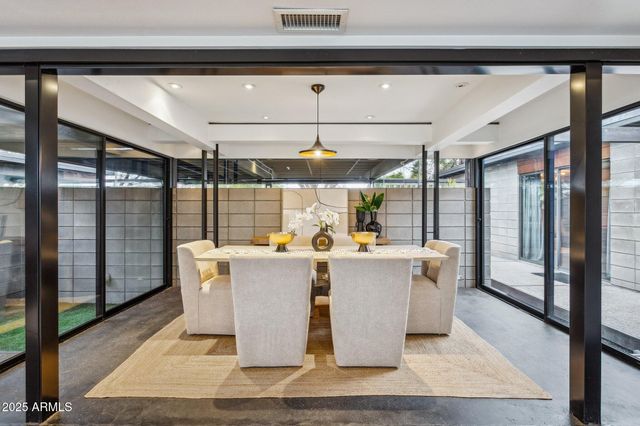 4324 E STANFORD Drive, Phoenix, AZ 85018