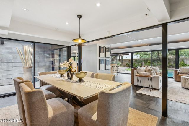 4324 E STANFORD Drive, Phoenix, AZ 85018