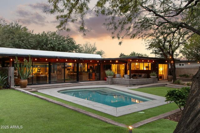 4324 E STANFORD Drive, Phoenix, AZ 85018