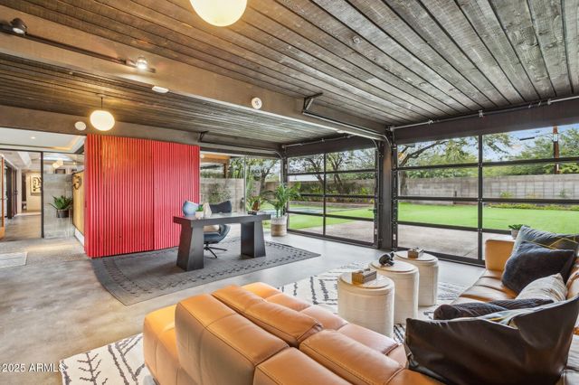 4324 E STANFORD Drive, Phoenix, AZ 85018