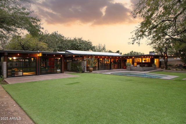 4324 E STANFORD Drive, Phoenix, AZ 85018