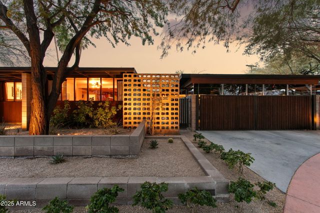 4324 E STANFORD Drive, Phoenix, AZ 85018