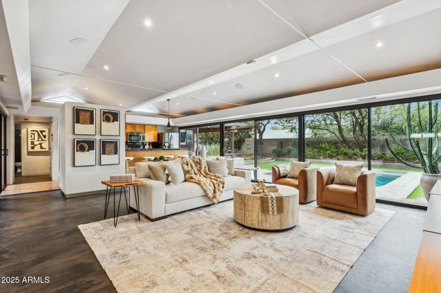 4324 E STANFORD Drive, Phoenix, AZ 85018