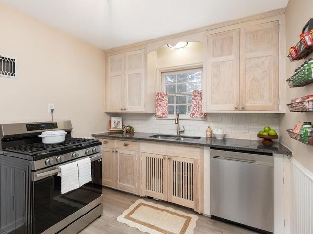 6900 Logan Avenue S, Richfield, MN 55423