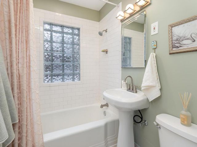 6900 Logan Avenue S, Richfield, MN 55423