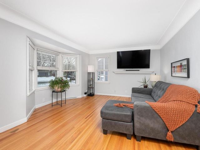 6900 Logan Avenue S, Richfield, MN 55423