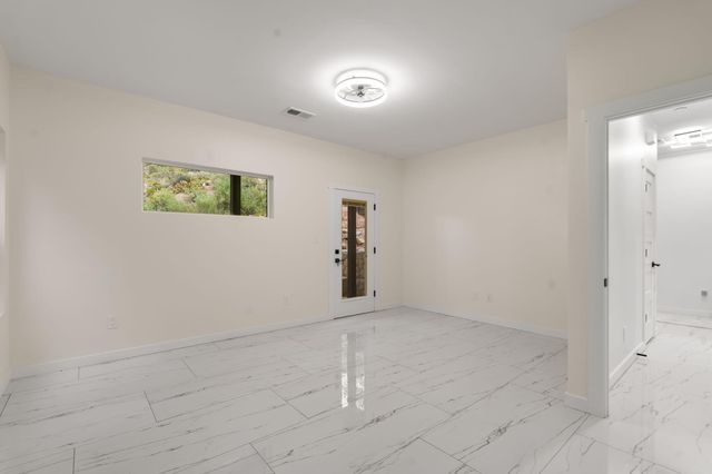 1136 Turner Drive NE, Albuquerque, NM 87123