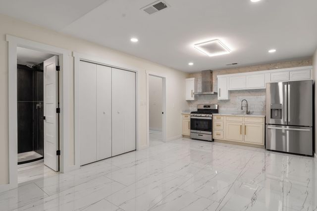 1136 Turner Drive NE, Albuquerque, NM 87123