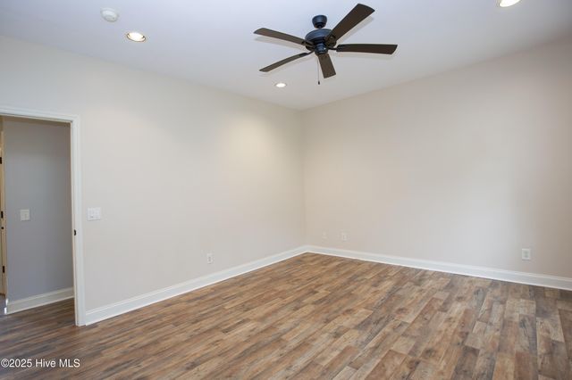 102 Willow Creek Lane, Pinebluff, NC 28373