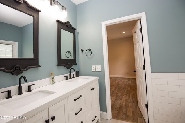 102 Willow Creek Lane, Pinebluff, NC 28373