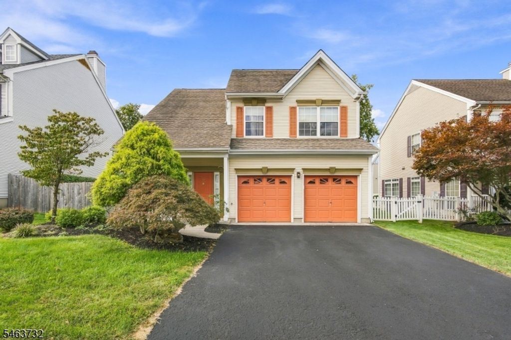 15 Champlain Way, Franklin Twp., NJ 08823