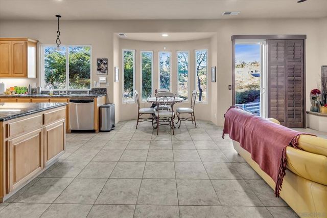 18763 Rangeland Road, Ramona, CA 92065