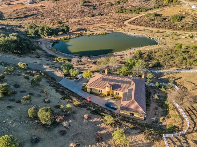 18763 Rangeland Road, Ramona, CA 92065