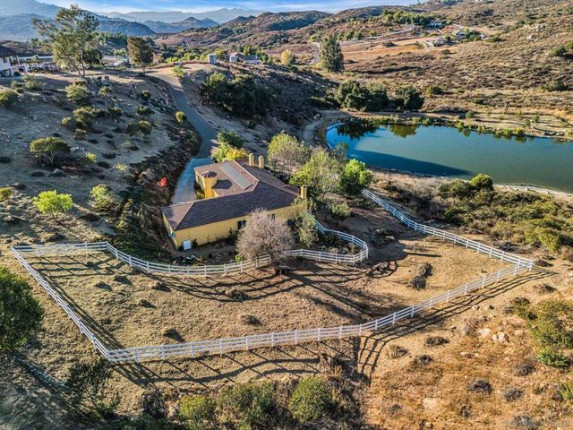 18763 Rangeland Road, Ramona, CA 92065