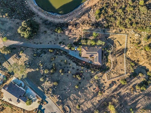 18763 Rangeland Road, Ramona, CA 92065